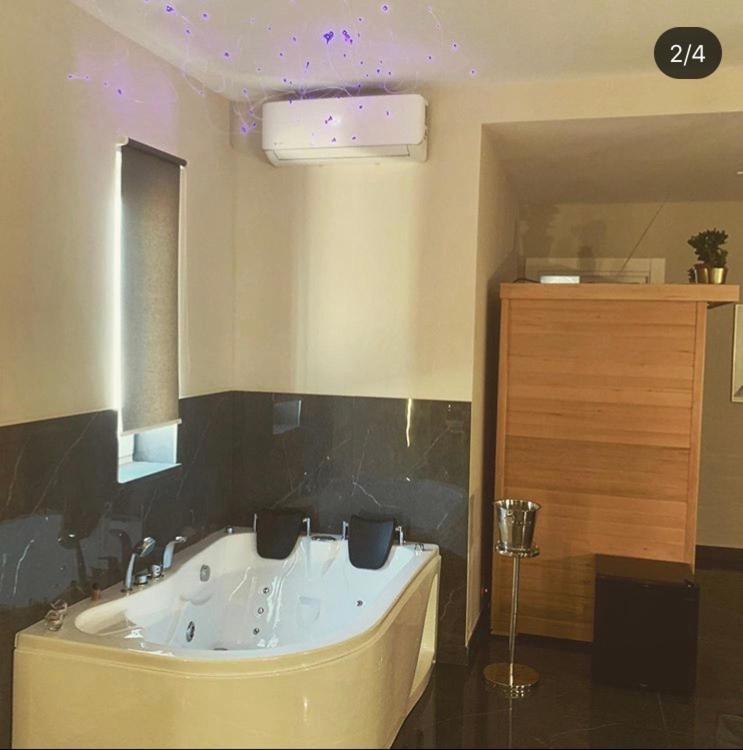 Hotel Elite Varcaturo Zewnętrze zdjęcie