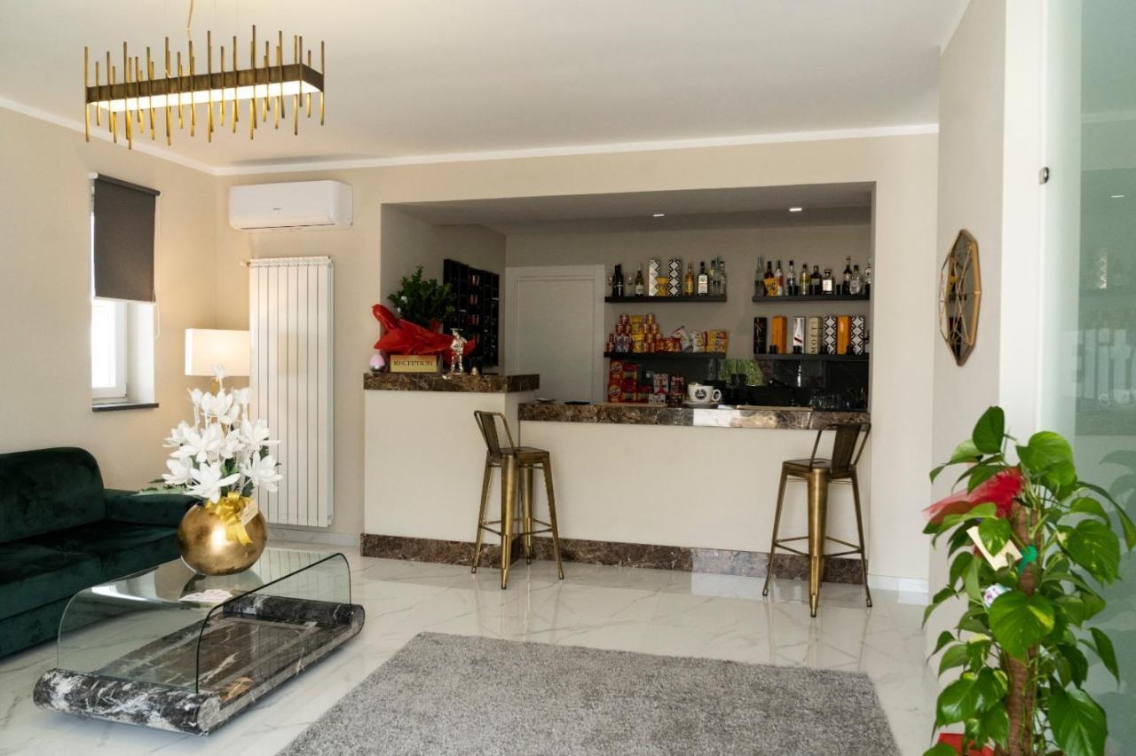 Hotel Elite Varcaturo Zewnętrze zdjęcie
